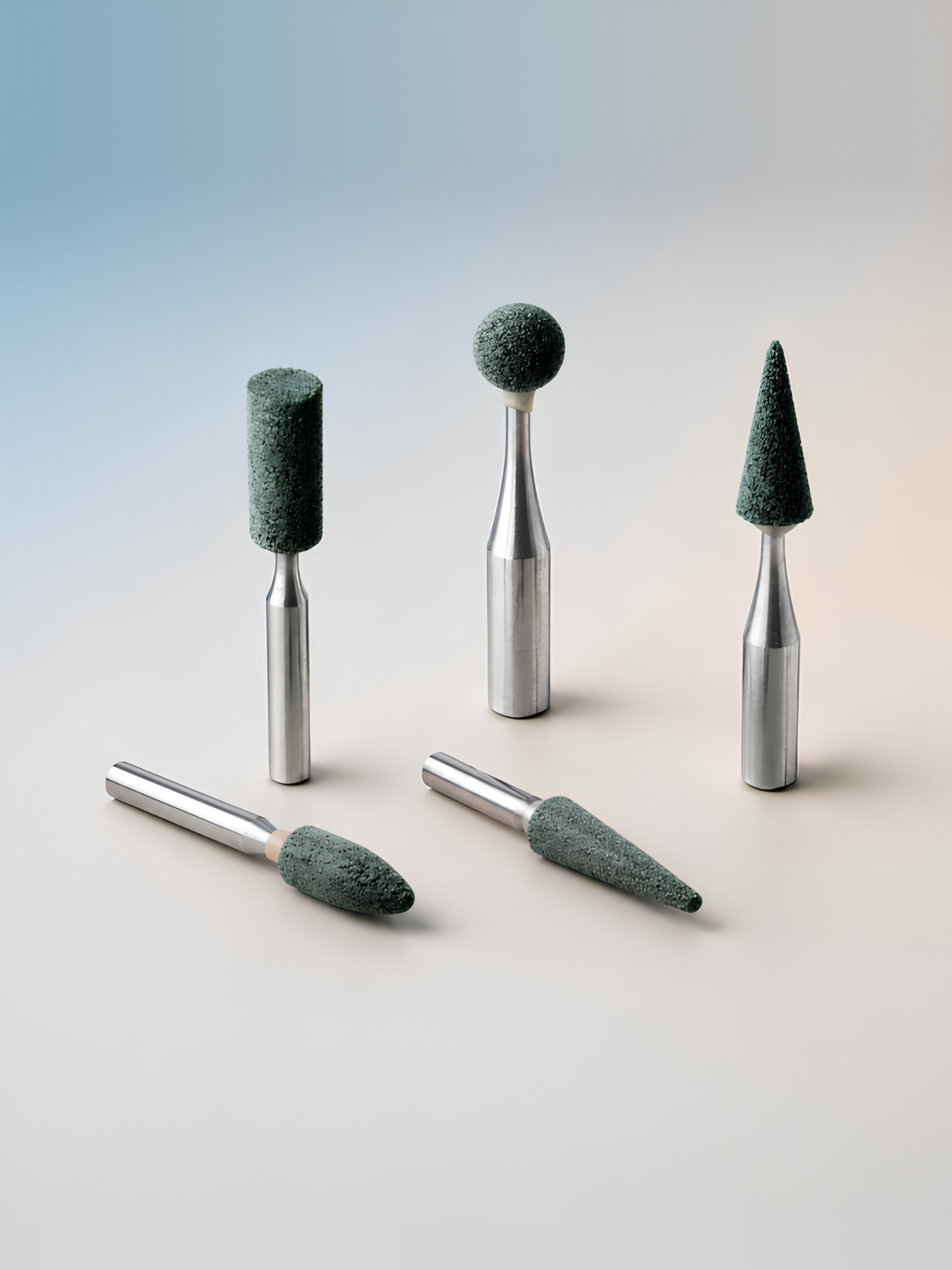 Green stone-enamel and ceramic polishers