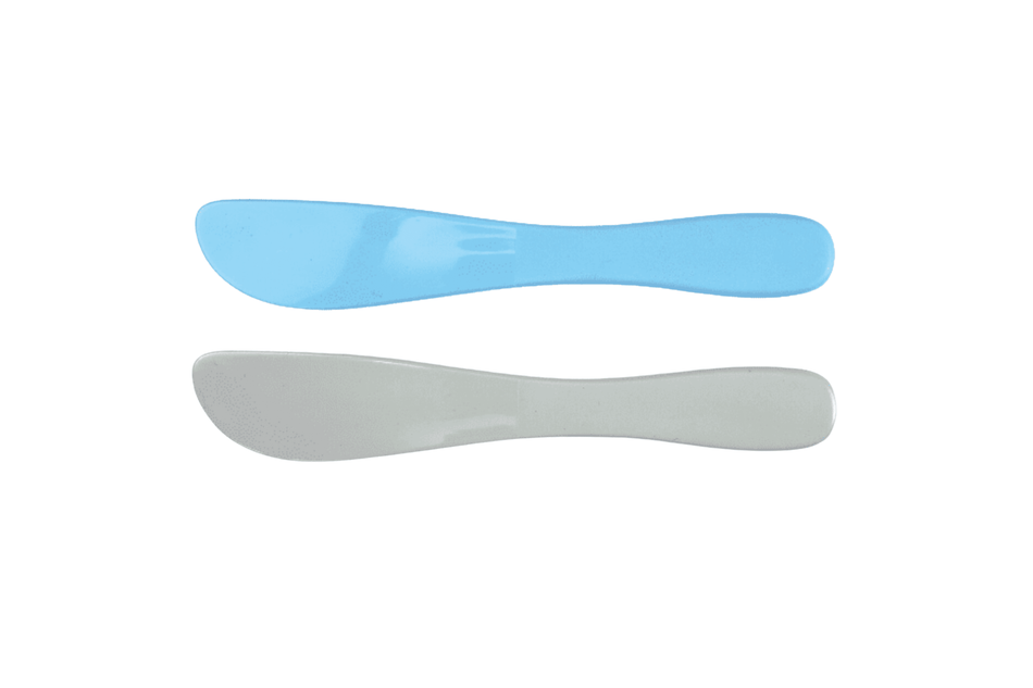 Alginate and plaster spatula in plastic